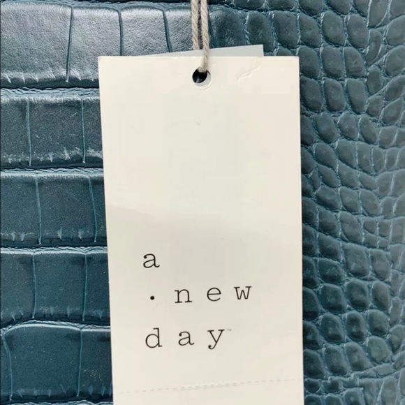 A new day Green Satchel handbag - Picture 3 of 4